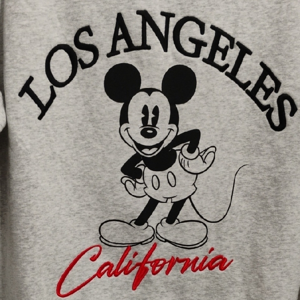 SALE! NWOT Disney Gray Mickey Mouse Los Angeles California Sweater Sz.M (#701) - Picture 2 of 7
